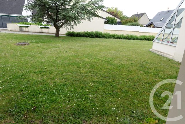 Appartement F3 à vendre - 4 pièces - 78.66 m2 - CHERBOURG EN COTENTIN - 50 - BASSE-NORMANDIE - Century 21 Hervé Regnault Appartement F3 à vendre - 4 pièces - 78.66 m2 - CHERBOURG EN COTENTIN - 50 - BASSE-NORMANDIE - Century 21 Hervé Regnault