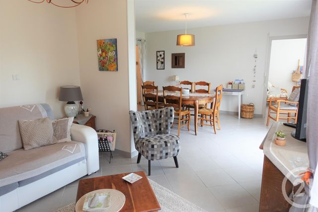 Appartement F3 à vendre - 4 pièces - 78.66 m2 - CHERBOURG EN COTENTIN - 50 - BASSE-NORMANDIE - Century 21 Hervé Regnault Appartement F3 à vendre - 4 pièces - 78.66 m2 - CHERBOURG EN COTENTIN - 50 - BASSE-NORMANDIE - Century 21 Hervé Regnault