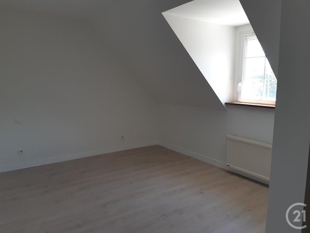 Appartement F4 à louer - 4 pièces - 140.0 m2 - CHERBOURG EN COTENTIN - 50 - BASSE-NORMANDIE - Century 21 Hervé Regnault Appartement F4 à louer - 4 pièces - 140.0 m2 - CHERBOURG EN COTENTIN - 50 - BASSE-NORMANDIE - Century 21 Hervé Regnault