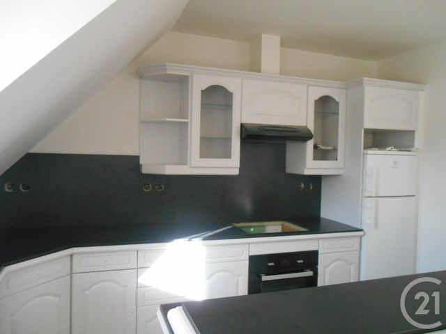 Appartement F4 à louer - 4 pièces - 140.0 m2 - CHERBOURG EN COTENTIN - 50 - BASSE-NORMANDIE - Century 21 Hervé Regnault Appartement F4 à louer - 4 pièces - 140.0 m2 - CHERBOURG EN COTENTIN - 50 - BASSE-NORMANDIE - Century 21 Hervé Regnault