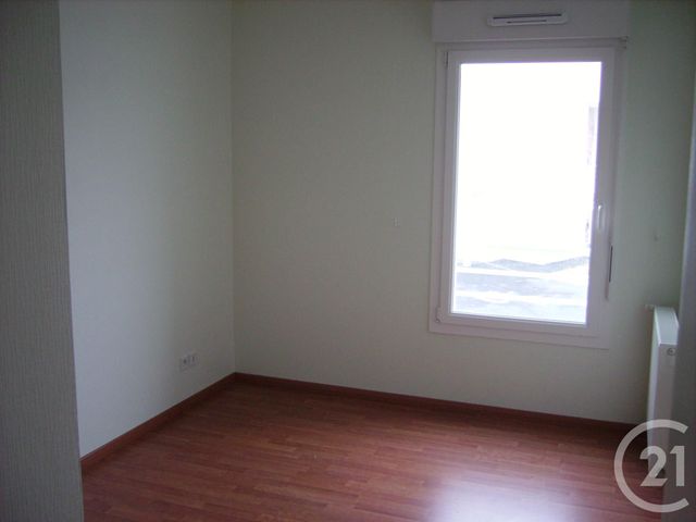 Appartement F3 à louer - 3 pièces - 78.22 m2 - CHERBOURG EN COTENTIN - 50 - BASSE-NORMANDIE - Century 21 Hervé Regnault Appartement F3 à louer - 3 pièces - 78.22 m2 - CHERBOURG EN COTENTIN - 50 - BASSE-NORMANDIE - Century 21 Hervé Regnault