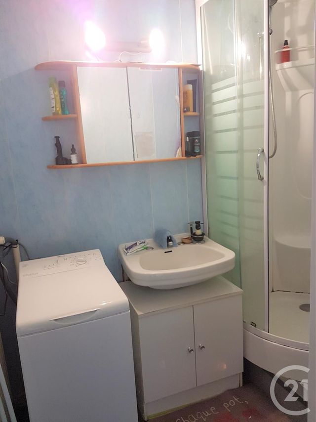 Afficher la photo en grand Appartement F2 à vendre - 2 pièces - 49.93 m2 - CHERBOURG EN COTENTIN - 50 - BASSE-NORMANDIE - Century 21 Hervé Regnault