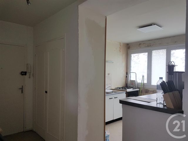Afficher la photo en grand Appartement F2 à vendre - 2 pièces - 49.93 m2 - CHERBOURG EN COTENTIN - 50 - BASSE-NORMANDIE - Century 21 Hervé Regnault