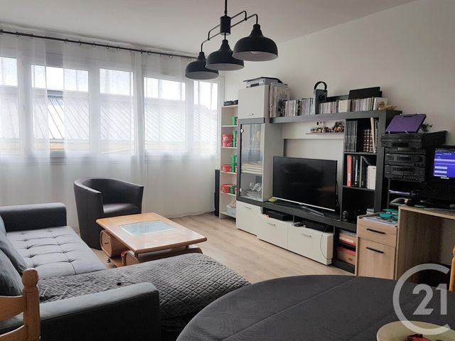 Afficher la photo en grand Appartement F2 à vendre - 2 pièces - 49.93 m2 - CHERBOURG EN COTENTIN - 50 - BASSE-NORMANDIE - Century 21 Hervé Regnault