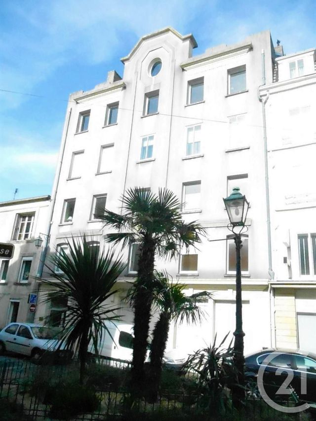 Appartement F3 à vendre - 3 pièces - 76.42 m2 - CHERBOURG EN COTENTIN - 50 - BASSE-NORMANDIE - Century 21 Hervé Regnault