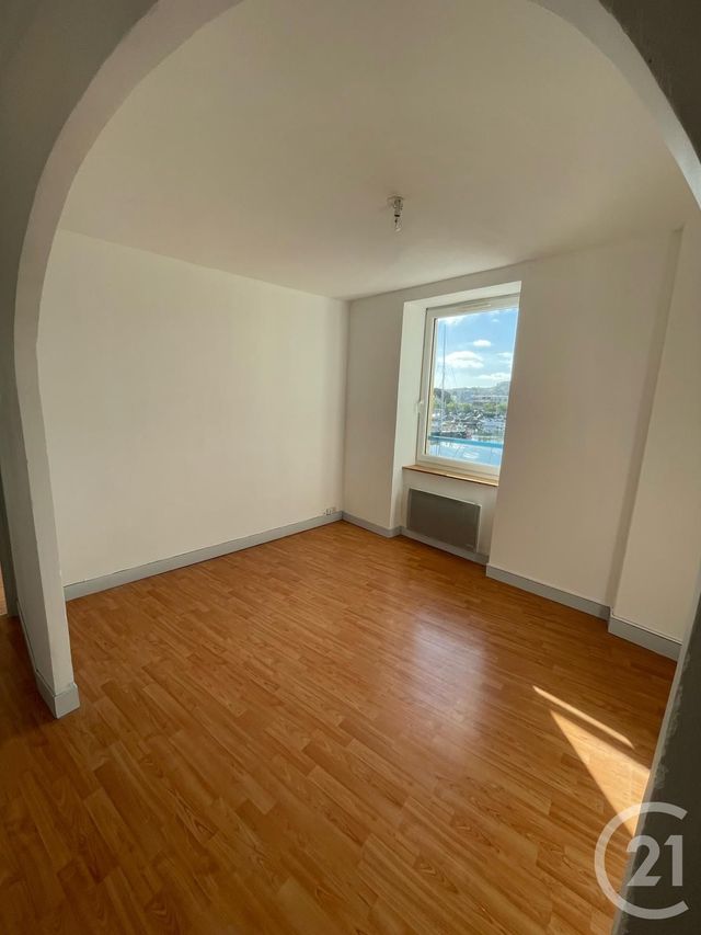 Appartement F3 à louer - 3 pièces - 51.41 m2 - CHERBOURG EN COTENTIN - 50 - BASSE-NORMANDIE - Century 21 Hervé Regnault