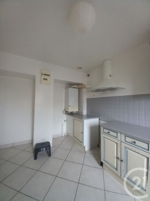 Appartement F4 à louer - 4 pièces - 82.0 m2 - CHERBOURG EN COTENTIN - 50 - BASSE-NORMANDIE - Century 21 Hervé Regnault