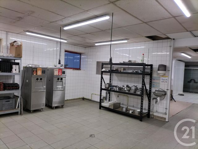 Afficher la photo en grand commerce à vendre - 190.0 m2 - CHERBOURG EN COTENTIN - 50 - BASSE-NORMANDIE - Century 21 Hervé Regnault