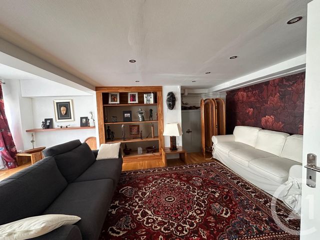 Afficher la photo en grand Appartement Autre à vendre - 8 pièces - 175.1 m2 - CHERBOURG EN COTENTIN - 50 - BASSE-NORMANDIE - Century 21 Hervé Regnault