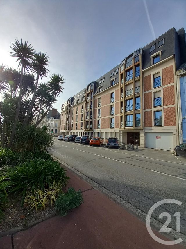 Appartement F5 à louer - 5 pièces - 123.33 m2 - CHERBOURG EN COTENTIN - 50 - BASSE-NORMANDIE - Century 21 Hervé Regnault