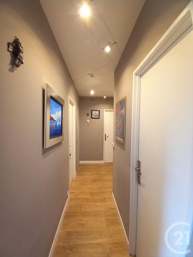 Appartement F5 à louer - 5 pièces - 105.0 m2 - CHERBOURG EN COTENTIN - 50 - BASSE-NORMANDIE - Century 21 Hervé Regnault