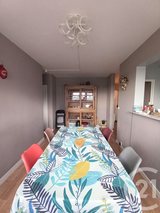 Appartement F5 à louer - 5 pièces - 105.0 m2 - CHERBOURG EN COTENTIN - 50 - BASSE-NORMANDIE - Century 21 Hervé Regnault