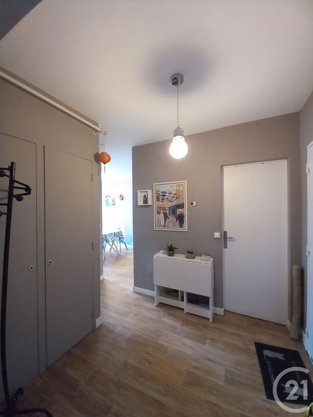 Appartement F5 à louer - 5 pièces - 105.0 m2 - CHERBOURG EN COTENTIN - 50 - BASSE-NORMANDIE - Century 21 Hervé Regnault