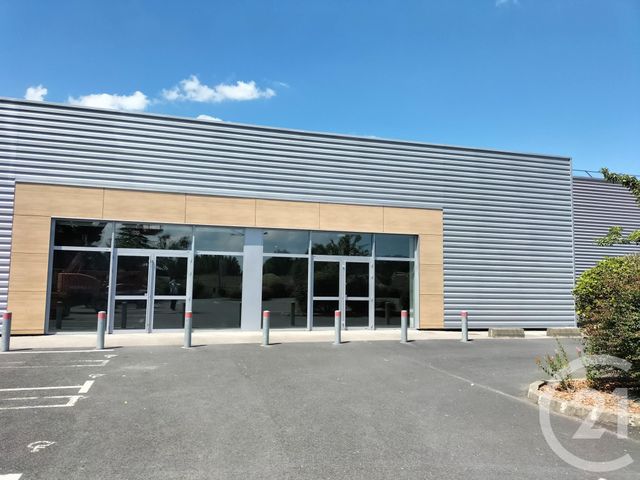 commerce à louer - 1200.0 m2 - BRICQUEBEC EN COTENTIN - 50 - BASSE-NORMANDIE - Century 21 Hervé Regnault