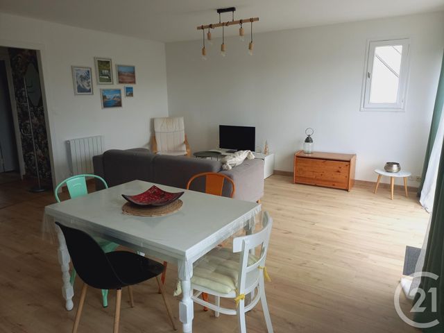 Appartement F3 à louer - 3 pièces - 65.06 m2 - CHERBOURG EN COTENTIN - 50 - BASSE-NORMANDIE - Century 21 Hervé Regnault