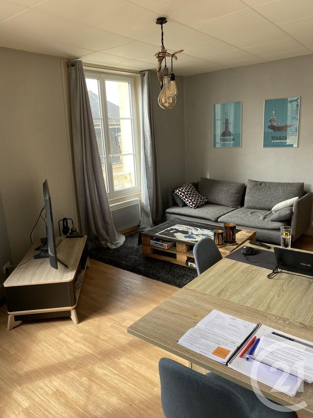 Appartement F2 à louer - 2 pièces - 46.0 m2 - CHERBOURG EN COTENTIN - 50 - BASSE-NORMANDIE - Century 21 Hervé Regnault