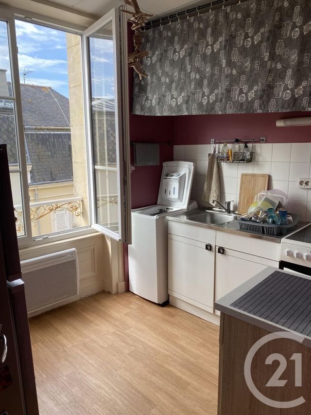 Appartement F2 à louer - 2 pièces - 46.0 m2 - CHERBOURG EN COTENTIN - 50 - BASSE-NORMANDIE - Century 21 Hervé Regnault