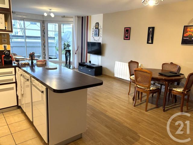 Appartement F3 à vendre - 3 pièces - 66.59 m2 - CHERBOURG EN COTENTIN - 50 - BASSE-NORMANDIE - Century 21 Hervé Regnault