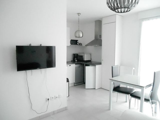 Appartement F2 à louer - 2 pièces - 32.0 m2 - CHERBOURG EN COTENTIN - 50 - BASSE-NORMANDIE - Century 21 Hervé Regnault