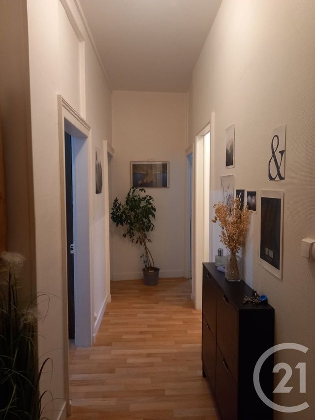 Appartement F3 à louer - 3 pièces - 73.2 m2 - LA HAGUE - 50 - BASSE-NORMANDIE - Century 21 Hervé Regnault