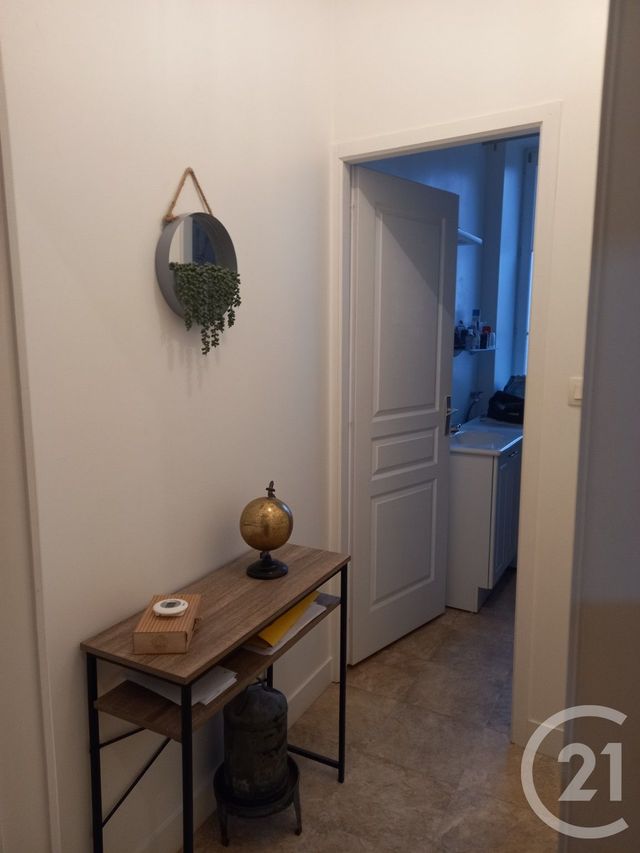 Appartement F3 à louer - 3 pièces - 73.2 m2 - LA HAGUE - 50 - BASSE-NORMANDIE - Century 21 Hervé Regnault