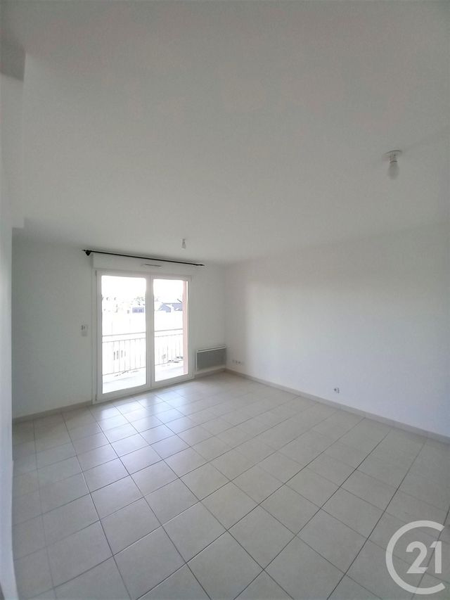 Appartement F2 à louer - 2 pièces - 58.0 m2 - CHERBOURG EN COTENTIN - 50 - BASSE-NORMANDIE - Century 21 Hervé Regnault