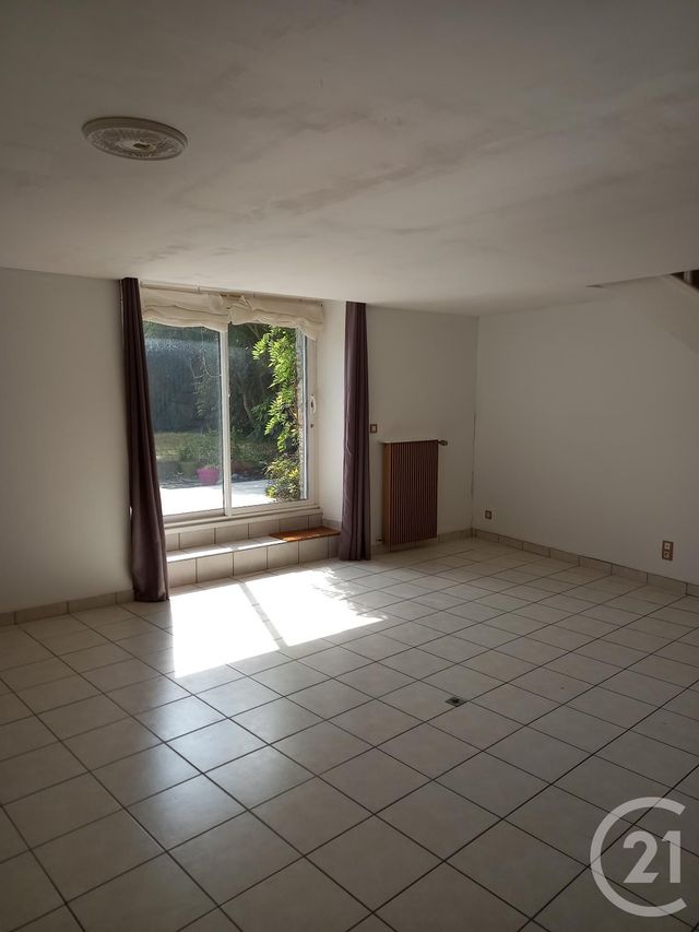 maison à louer - 4 pièces - 116.94 m2 - CHERBOURG EN COTENTIN - 50 - BASSE-NORMANDIE - Century 21 Hervé Regnault