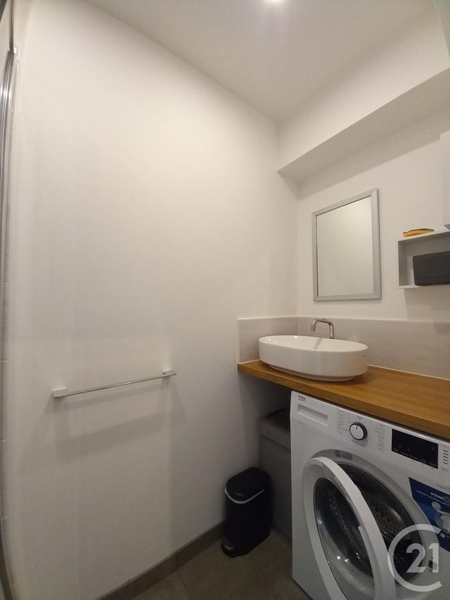 Appartement F2 à louer - 2 pièces - 41.54 m2 - CHERBOURG EN COTENTIN - 50 - BASSE-NORMANDIE - Century 21 Hervé Regnault