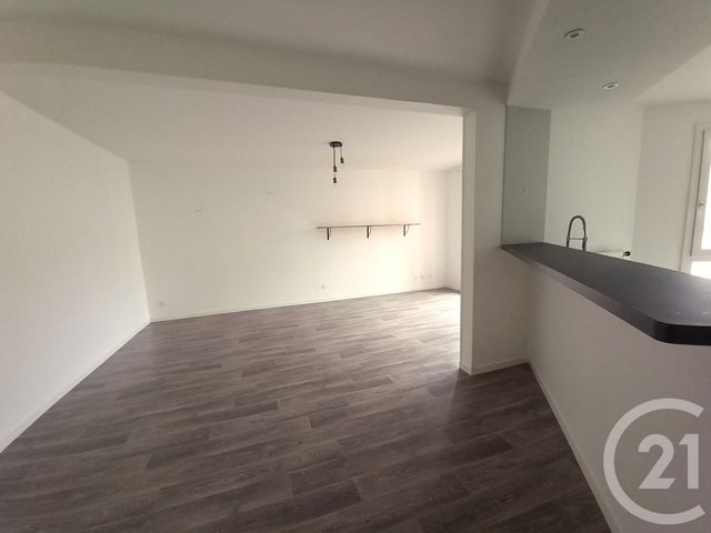 Appartement F4 à vendre - 4 pièces - 97.47 m2 - CHERBOURG EN COTENTIN - 50 - BASSE-NORMANDIE - Century 21 Hervé Regnault