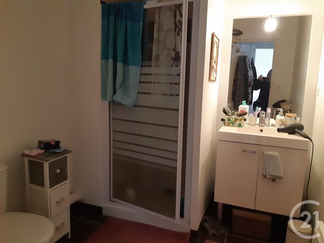 Appartement à louer - 2 pièces - 43.0 m2 - CHERBOURG EN COTENTIN - 50 - BASSE-NORMANDIE - Century 21 Hervé Regnault