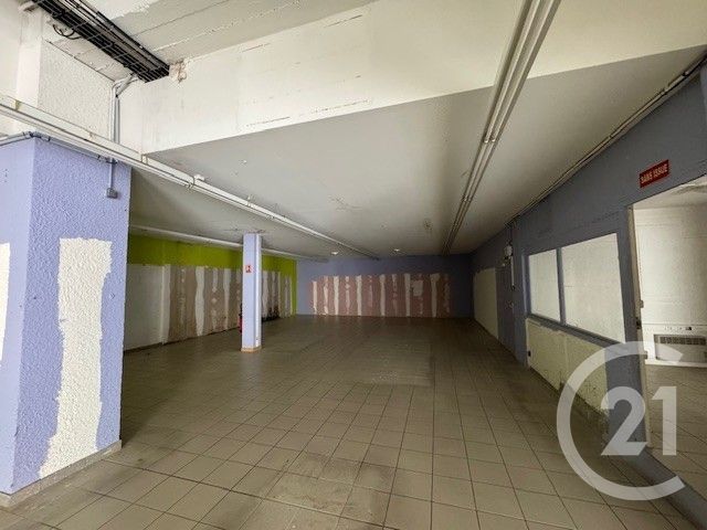 commerce à louer - 585.0 m2 - CHERBOURG EN COTENTIN - 50 - BASSE-NORMANDIE - Century 21 Hervé Regnault
