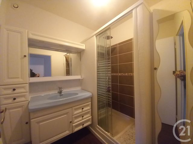 Appartement F4 à louer - 4 pièces - 79.0 m2 - CHERBOURG EN COTENTIN - 50 - BASSE-NORMANDIE - Century 21 Hervé Regnault