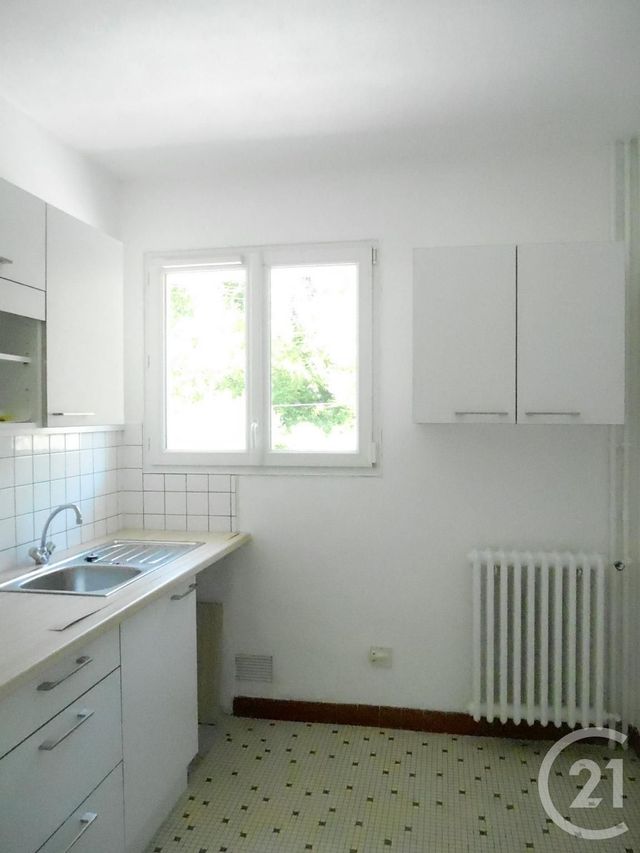 Appartement F5 à vendre - 5 pièces - 92.0 m2 - LA HAGUE - 50 - BASSE-NORMANDIE - Century 21 Hervé Regnault