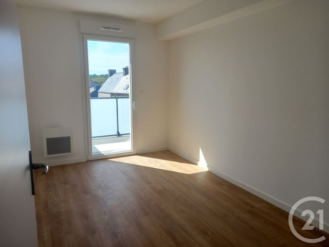 Appartement F3 à louer - 3 pièces - 63.4 m2 - BARNEVILLE CARTERET - 50 - BASSE-NORMANDIE - Century 21 Hervé Regnault