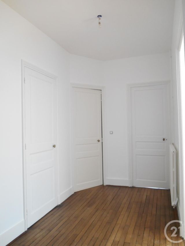 Appartement F4 à louer - 4 pièces - 118.0 m2 - CHERBOURG EN COTENTIN - 50 - BASSE-NORMANDIE - Century 21 Hervé Regnault