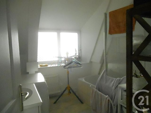 Appartement F3 à louer - 3 pièces - 55.0 m2 - LA HAGUE - 50 - BASSE-NORMANDIE - Century 21 Hervé Regnault