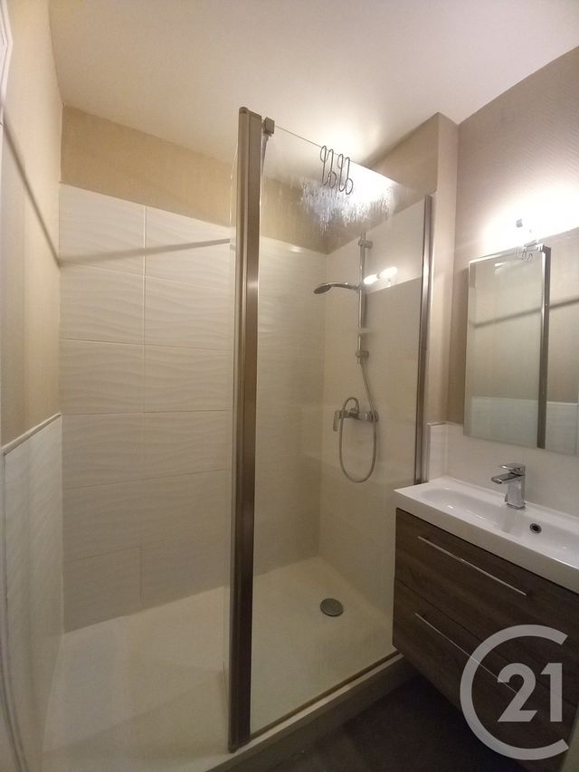 Appartement Studio à louer - 1 pièce - 25.0 m2 - CHERBOURG EN COTENTIN - 50 - BASSE-NORMANDIE - Century 21 Hervé Regnault