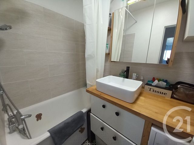 Appartement F4 à vendre - 4 pièces - 75.84 m2 - CHERBOURG EN COTENTIN - 50 - BASSE-NORMANDIE - Century 21 Hervé Regnault