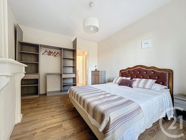 Appartement F3 à louer - 3 pièces - 77.0 m2 - CHERBOURG EN COTENTIN - 50 - BASSE-NORMANDIE - Century 21 Hervé Regnault