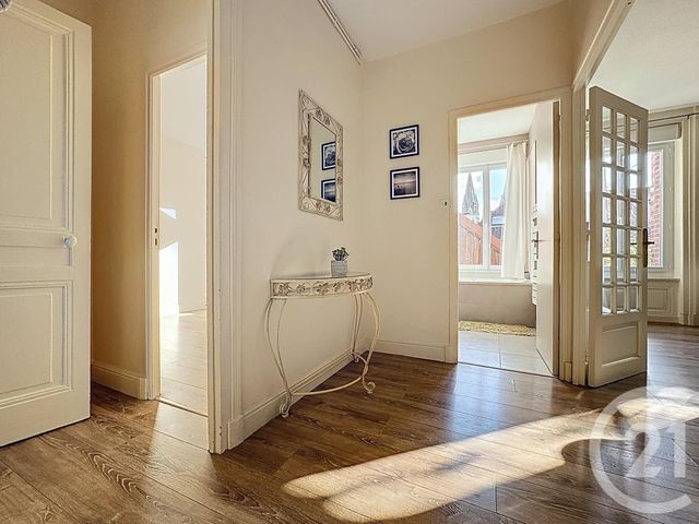Appartement F3 à louer - 3 pièces - 77.0 m2 - CHERBOURG EN COTENTIN - 50 - BASSE-NORMANDIE - Century 21 Hervé Regnault