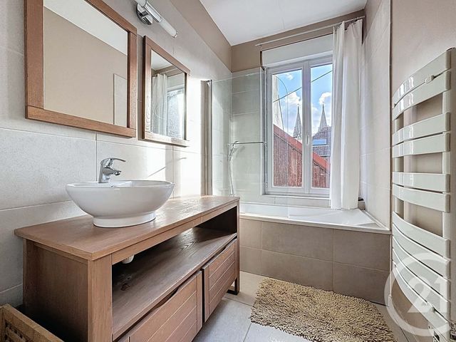Appartement F3 à louer - 3 pièces - 77.0 m2 - CHERBOURG EN COTENTIN - 50 - BASSE-NORMANDIE - Century 21 Hervé Regnault