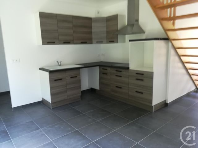 maison à louer - 5 pièces - 90.0 m2 - CHERBOURG EN COTENTIN - 50 - BASSE-NORMANDIE - Century 21 Hervé Regnault