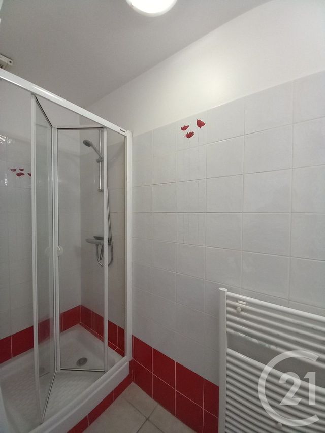 Appartement Studio à louer - 1 pièce - 25.0 m2 - CHERBOURG EN COTENTIN - 50 - BASSE-NORMANDIE - Century 21 Hervé Regnault