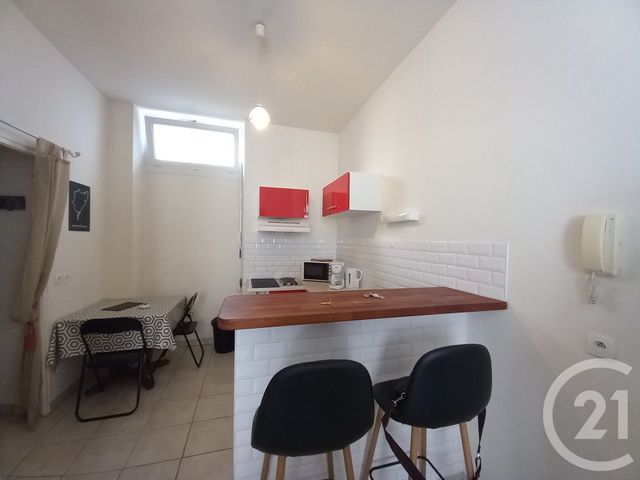 Appartement Studio à louer - 1 pièce - 25.0 m2 - CHERBOURG EN COTENTIN - 50 - BASSE-NORMANDIE - Century 21 Hervé Regnault