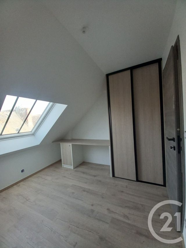 Appartement F3 à louer - 3 pièces - 72.0 m2 - CHERBOURG EN COTENTIN - 50 - BASSE-NORMANDIE - Century 21 Hervé Regnault