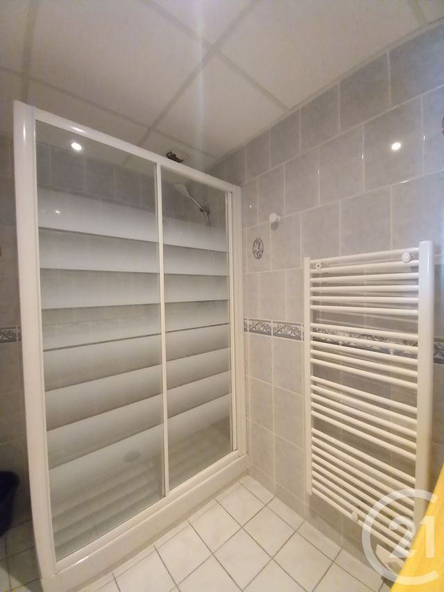 Appartement F1 à louer - 1 pièce - 25.0 m2 - CHERBOURG EN COTENTIN - 50 - BASSE-NORMANDIE - Century 21 Hervé Regnault