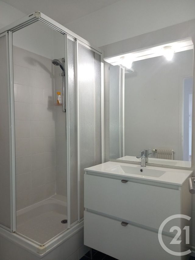 Appartement F2 à louer - 2 pièces - 52.0 m2 - CHERBOURG EN COTENTIN - 50 - BASSE-NORMANDIE - Century 21 Hervé Regnault