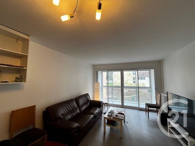 Appartement à louer - 5 pièces - 103.0 m2 - CHERBOURG EN COTENTIN - 50 - BASSE-NORMANDIE - Century 21 Hervé Regnault