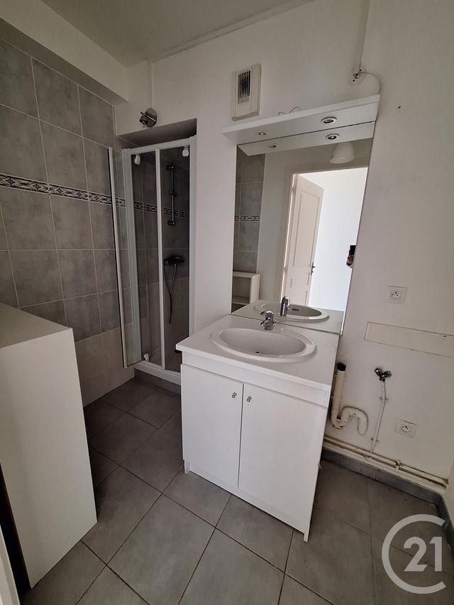 Appartement F3 à vendre - 3 pièces - 72.23 m2 - CHERBOURG EN COTENTIN - 50 - BASSE-NORMANDIE - Century 21 Hervé Regnault