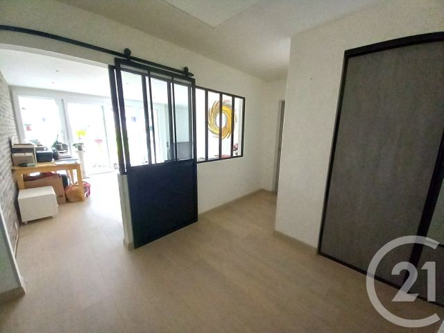 Appartement F4 à vendre - 4 pièces - 87.0 m2 - CHERBOURG EN COTENTIN - 50 - BASSE-NORMANDIE - Century 21 Hervé Regnault